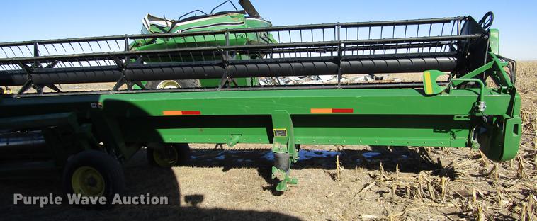 image for item DC8319 2008 John Deere 936D draper head