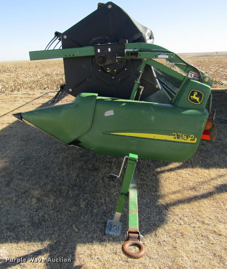 image for item DC8319 2008 John Deere 936D draper head