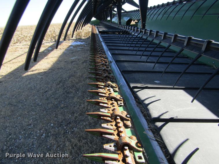 image for item DC8319 2008 John Deere 936D draper head