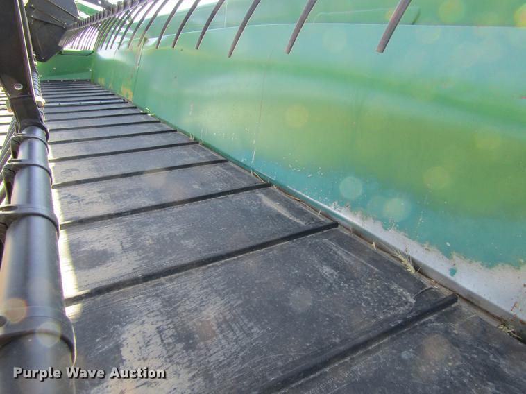 image for item DC8319 2008 John Deere 936D draper head