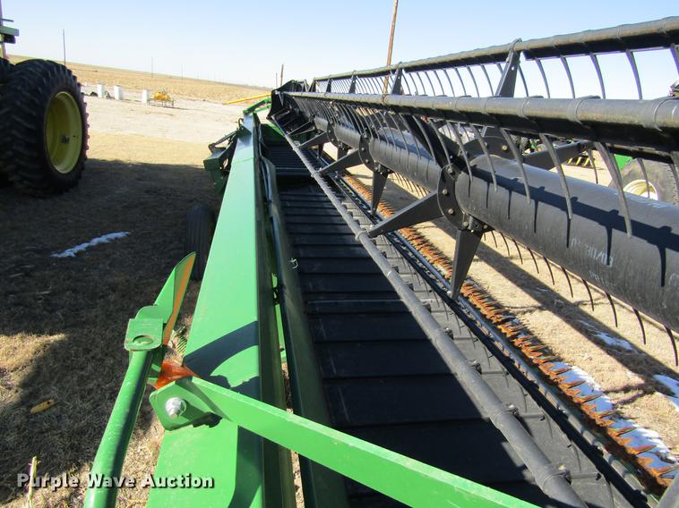 image for item DC8319 2008 John Deere 936D draper head