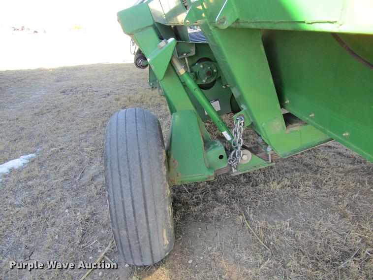 image for item DC8319 2008 John Deere 936D draper head