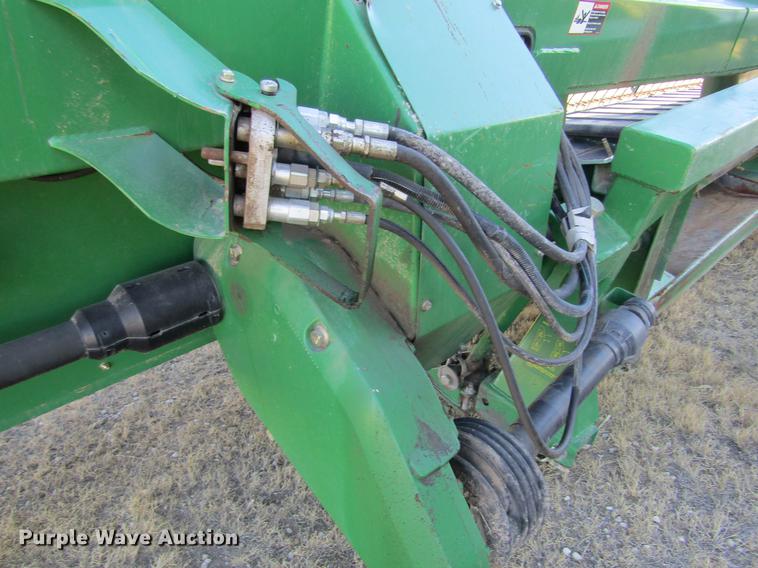 image for item DC8319 2008 John Deere 936D draper head