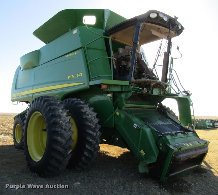 image for item DC8320 2009 John Deere 9670 STS combine
