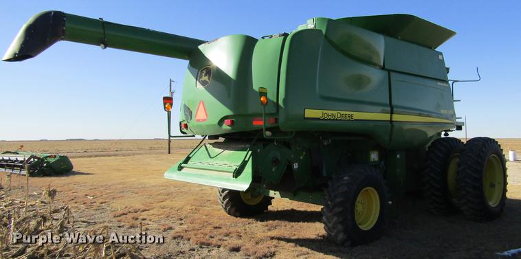 image for item DC8320 2009 John Deere 9670 STS combine