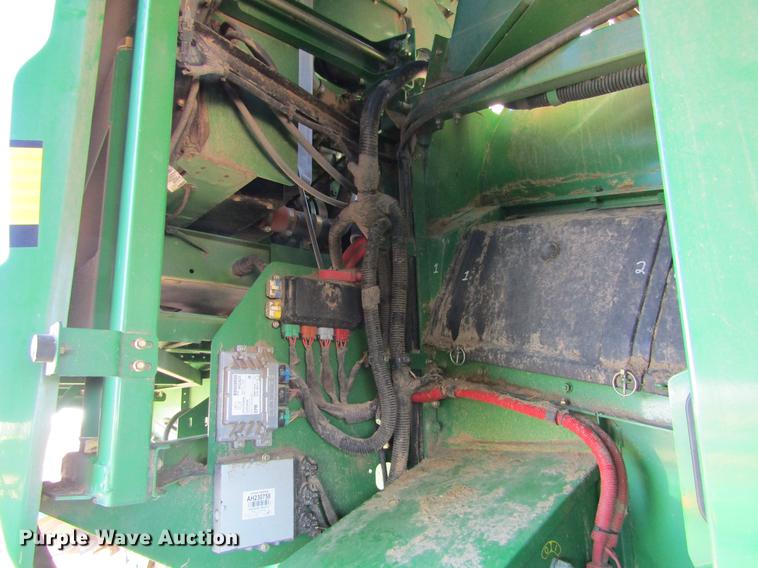 image for item DC8320 2009 John Deere 9670 STS combine