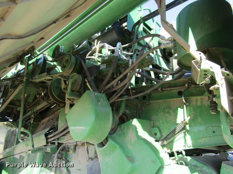 image for item DC8320 2009 John Deere 9670 STS combine