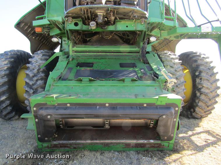 image for item DC8320 2009 John Deere 9670 STS combine
