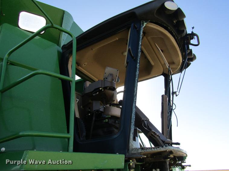image for item DC8320 2009 John Deere 9670 STS combine
