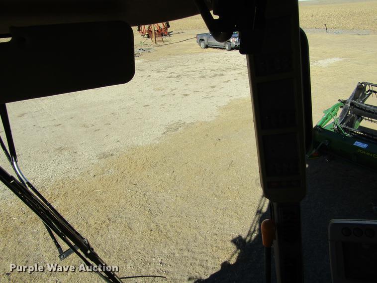 image for item DC8320 2009 John Deere 9670 STS combine