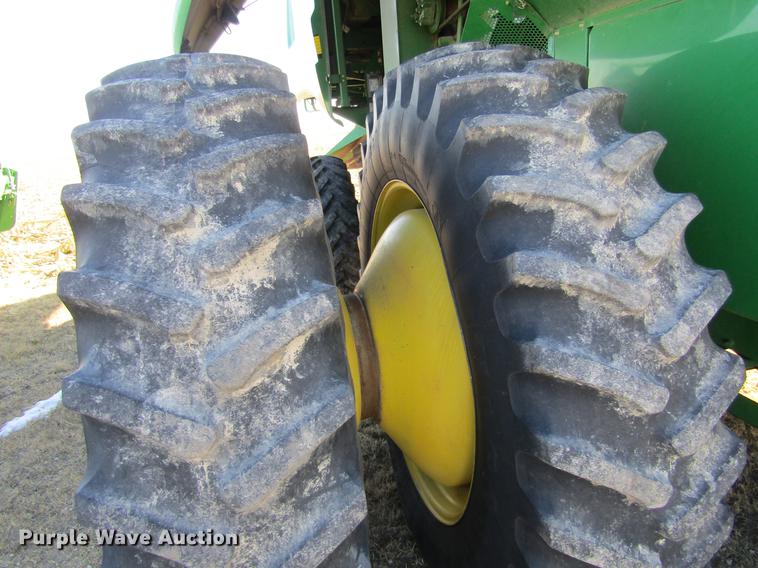 image for item DC8320 2009 John Deere 9670 STS combine