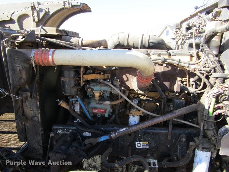 image for item DC8324 2001 Peterbilt 379 manure spreader truck