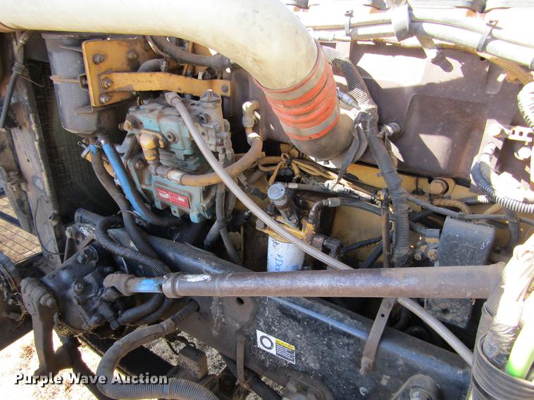 image for item DC8324 2001 Peterbilt 379 manure spreader truck