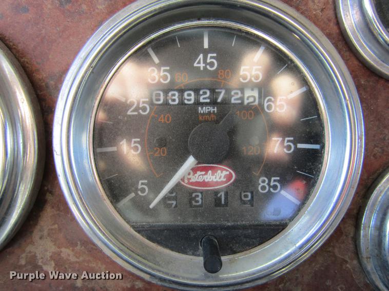 image for item DC8324 2001 Peterbilt 379 manure spreader truck