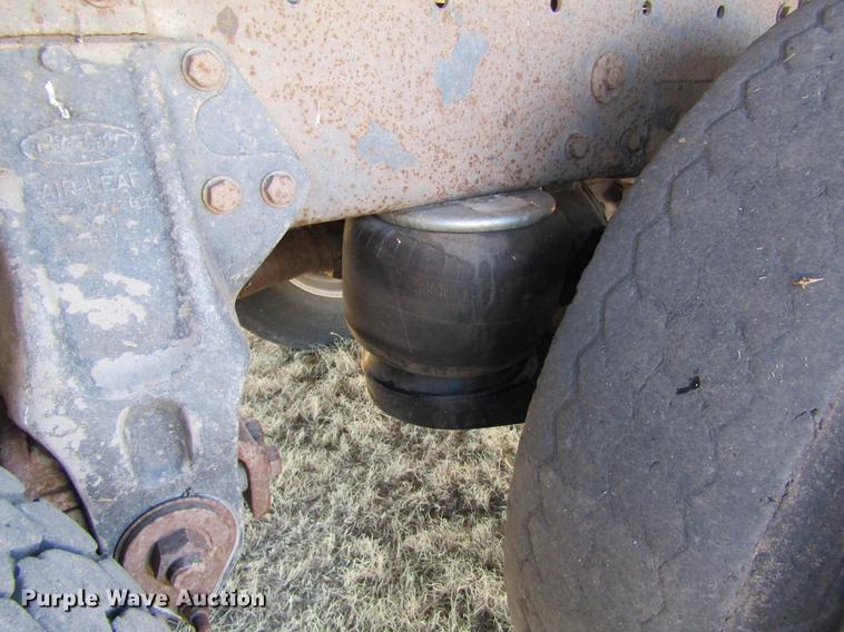 image for item DC8324 2001 Peterbilt 379 manure spreader truck