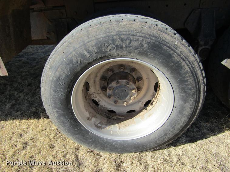 image for item DC8324 2001 Peterbilt 379 manure spreader truck