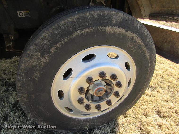 image for item DC8324 2001 Peterbilt 379 manure spreader truck