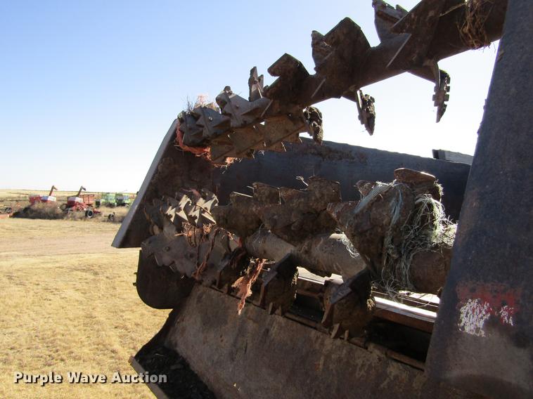 image for item DC8324 2001 Peterbilt 379 manure spreader truck