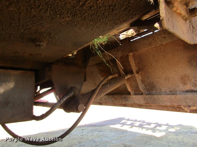 image for item DC8324 2001 Peterbilt 379 manure spreader truck