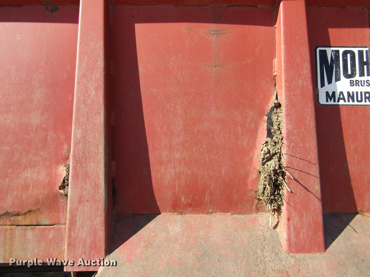 image for item DC8324 2001 Peterbilt 379 manure spreader truck