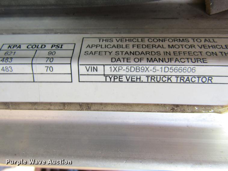 image for item DC8324 2001 Peterbilt 379 manure spreader truck