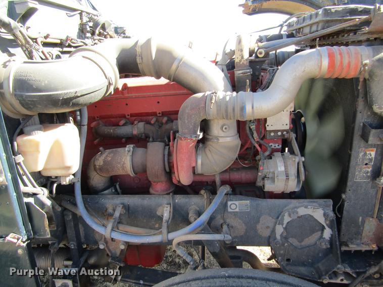 image for item DC8325 2001 Peterbilt 379 manure spreader truck