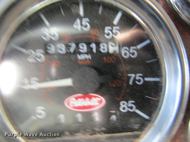 image for item DC8325 2001 Peterbilt 379 manure spreader truck