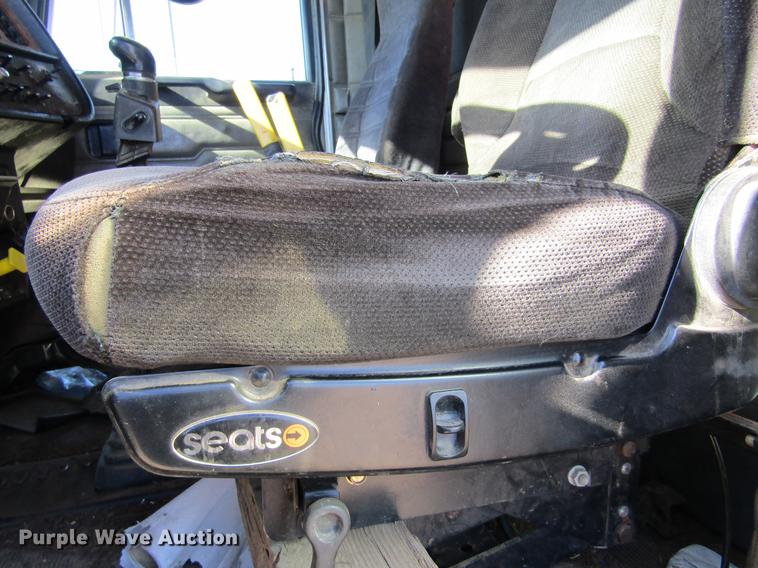 image for item DC8325 2001 Peterbilt 379 manure spreader truck