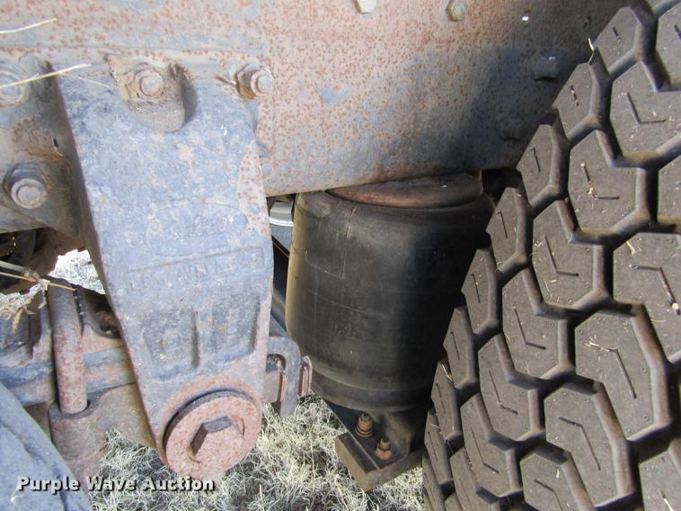 image for item DC8325 2001 Peterbilt 379 manure spreader truck