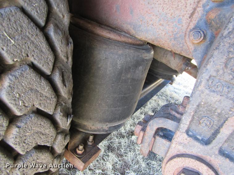 image for item DC8325 2001 Peterbilt 379 manure spreader truck