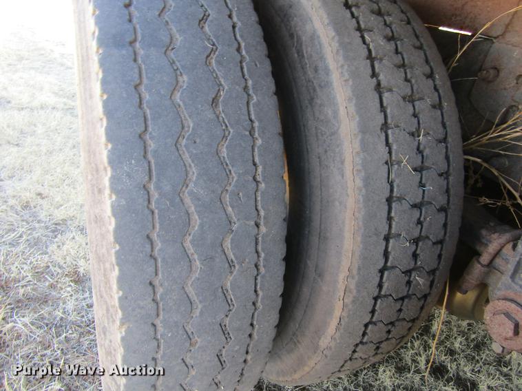 image for item DC8325 2001 Peterbilt 379 manure spreader truck