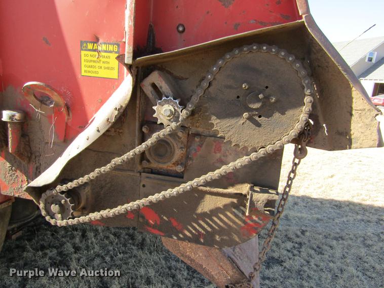 image for item DC8325 2001 Peterbilt 379 manure spreader truck