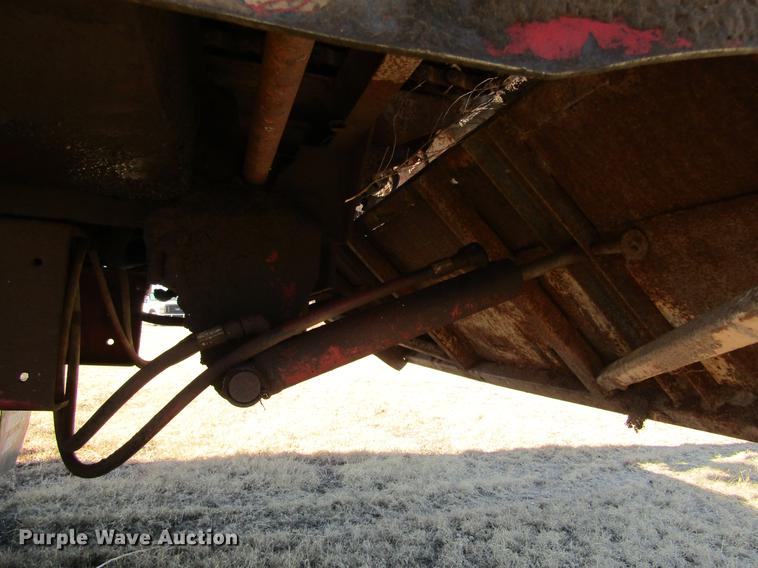 image for item DC8325 2001 Peterbilt 379 manure spreader truck