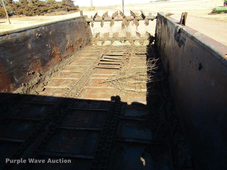 image for item DC8325 2001 Peterbilt 379 manure spreader truck