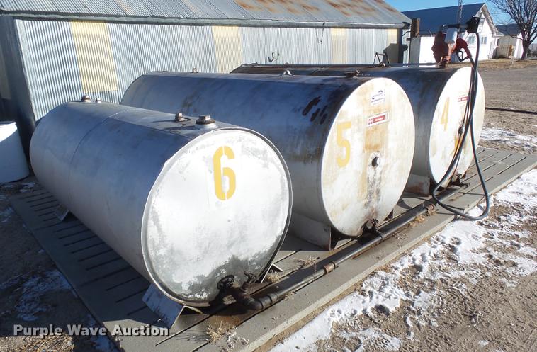 image for item DC8328 (3) fuel tanks