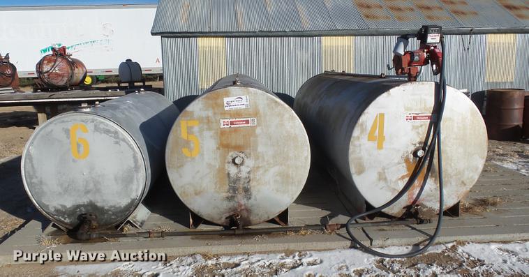 image for item DC8328 (3) fuel tanks