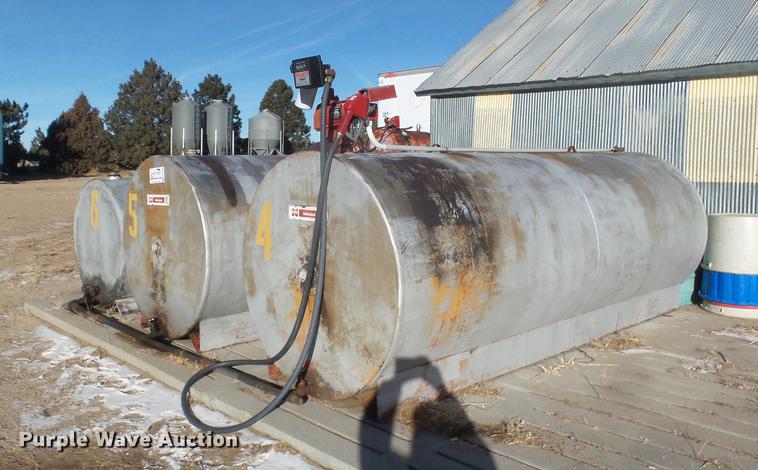 image for item DC8328 (3) fuel tanks