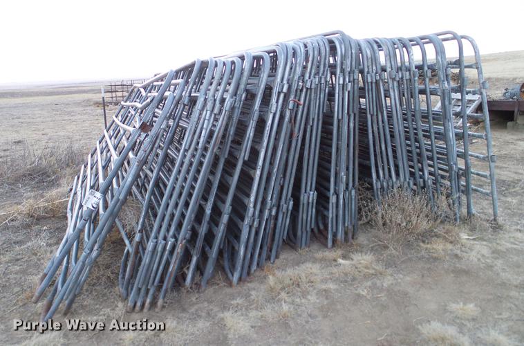image for item DC8331 (47) galvanized fence panels
