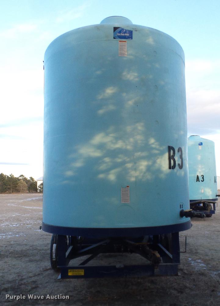 image for item DC8333 2010 JD Skiles triple tip tank trailer