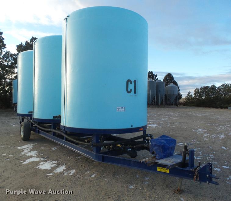 image for item DC8336 2010 JD Skiles triple tip tank trailer