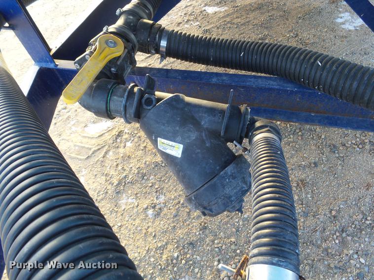 image for item DC8336 2010 JD Skiles triple tip tank trailer