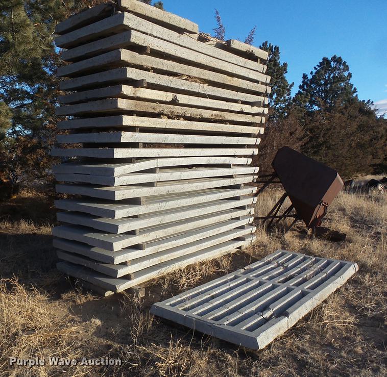 image for item DC8337 (20) concrete hog slats