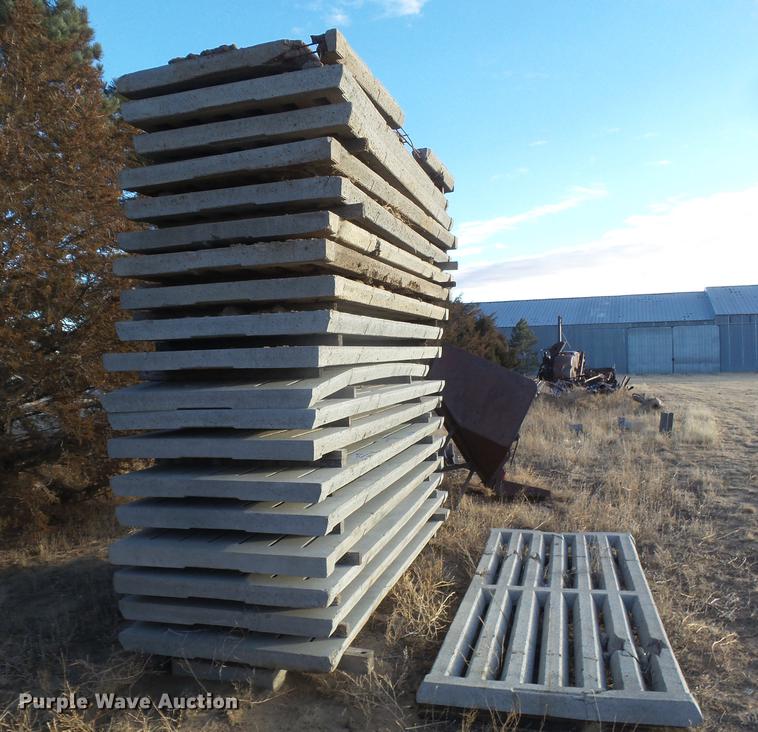 image for item DC8337 (20) concrete hog slats