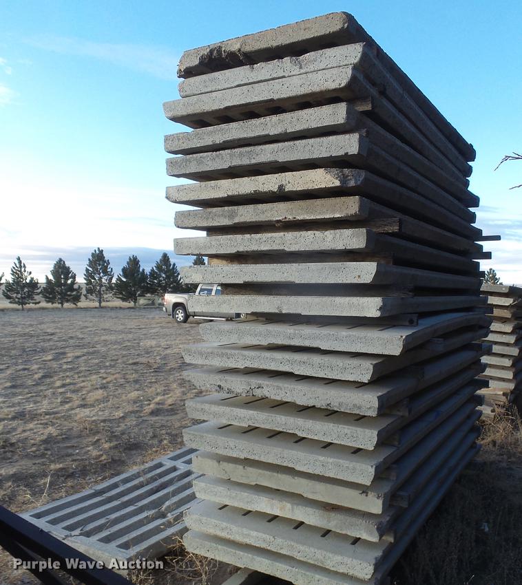 image for item DC8337 (20) concrete hog slats