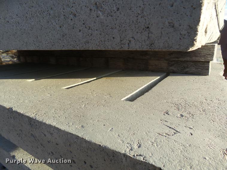 image for item DC8337 (20) concrete hog slats