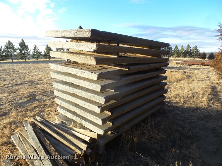 image for item DC8338 (10) concrete hog slats