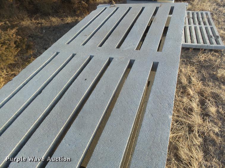 image for item DC8338 (10) concrete hog slats