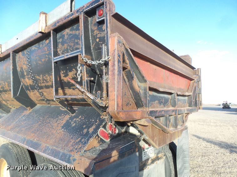 image for item DC8342 1974 Hobbs end dump trailer