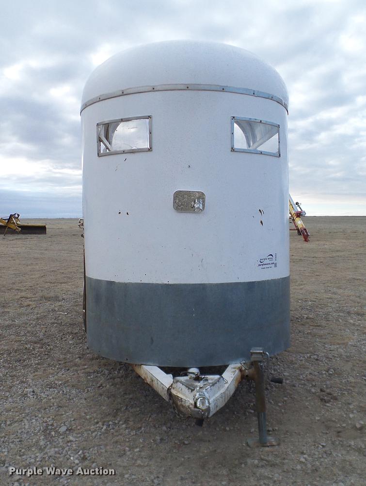 image for item DC8353 1974 Shelby livestock trailer