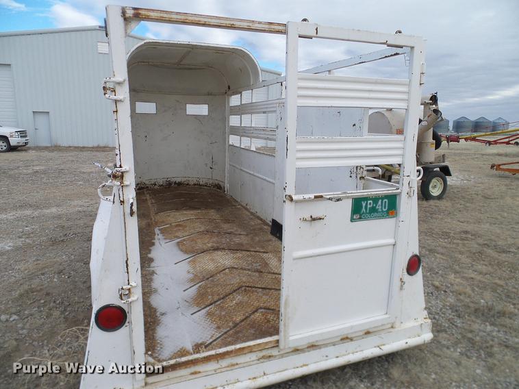 image for item DC8353 1974 Shelby livestock trailer